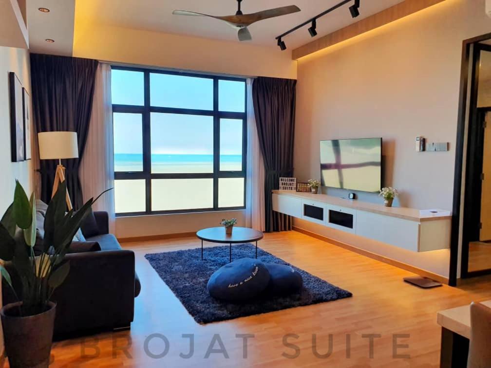 Brojat Suite Family Sea View @ Imperium Residence Kuantan Exterior foto